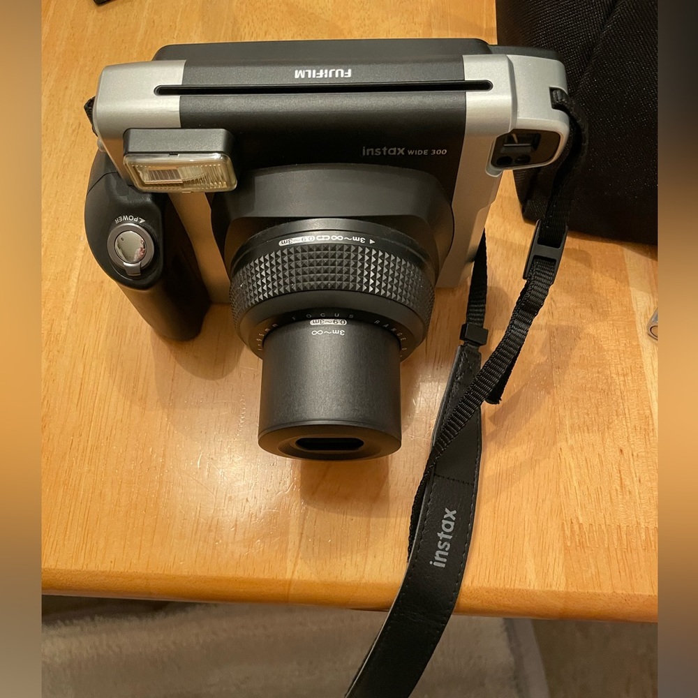 Fujiflim Instax Wife Camera